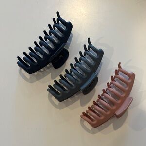 Set of 3 Matte Hair Claw Clips - Navy, Charcoal, Mauve